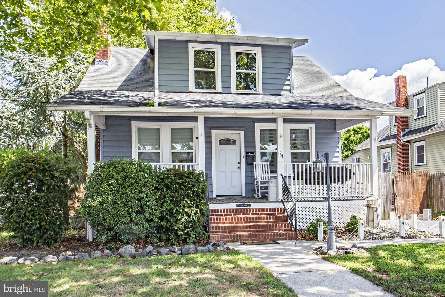 Property Photo:  64 Oak Street  NJ 08070 