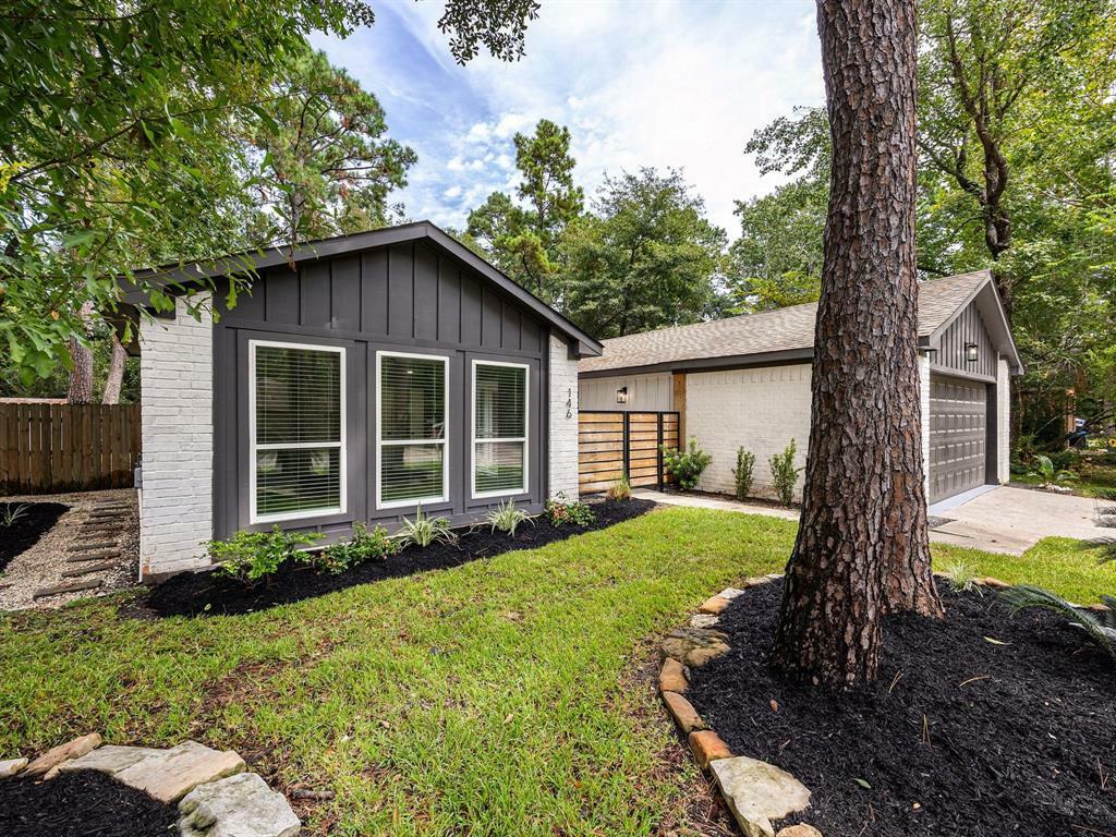 Property Photo:  146 W Woodstock Circle Drive  TX 77381 