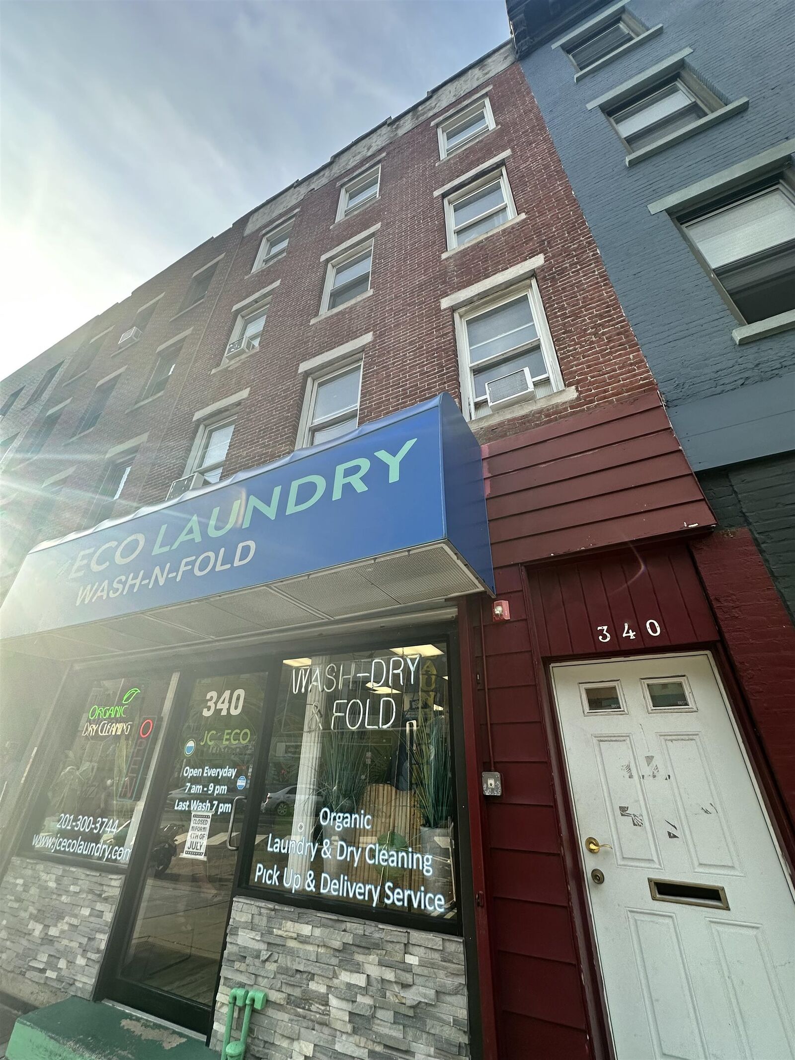Property Photo:  340 2nd St 2  NJ 07302 