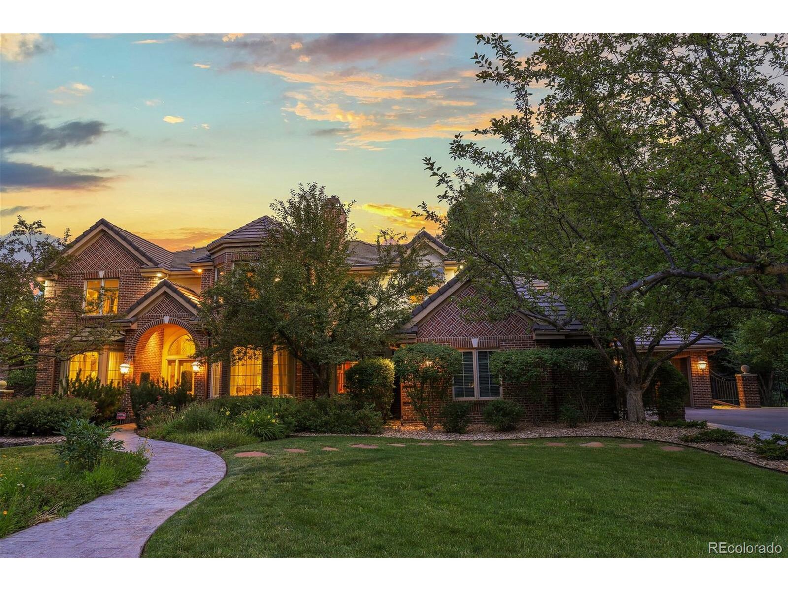 Property Photo:  9 Covington Dr  CO 80113 