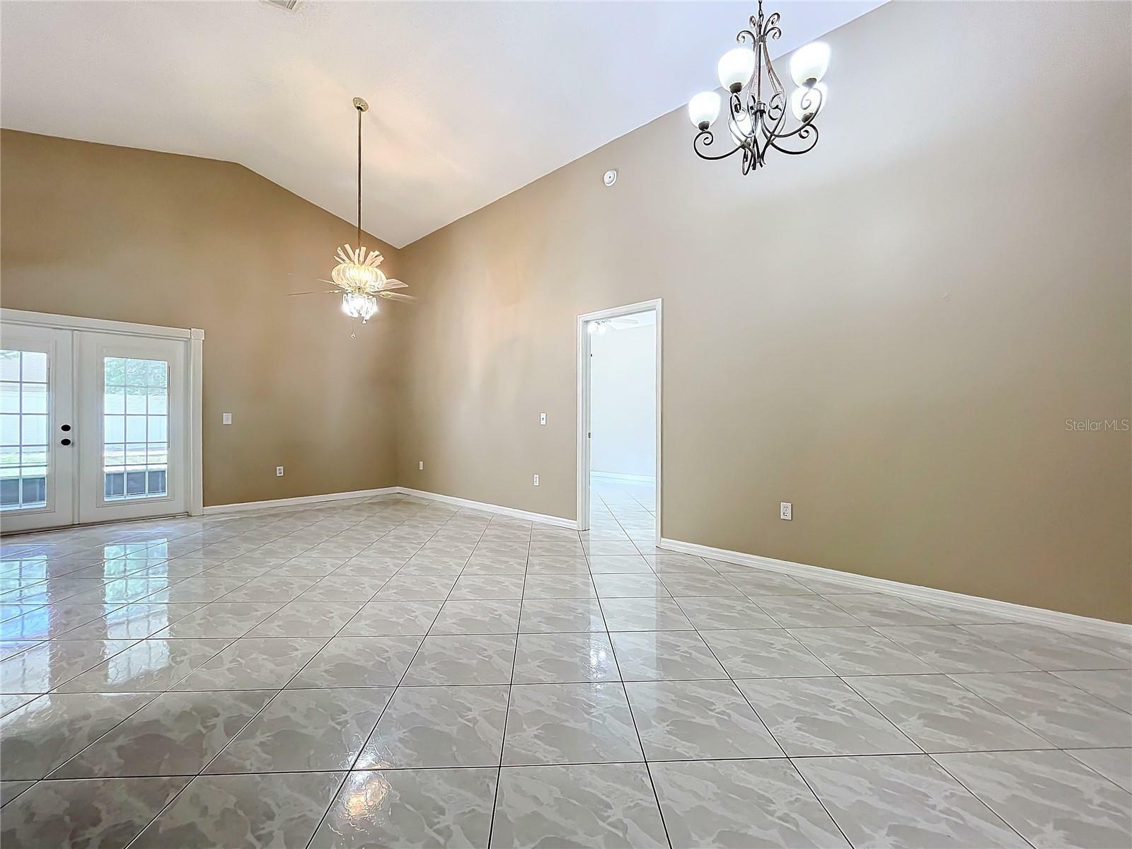 Property Photo:  15834 Pine Lily Court  FL 34714 