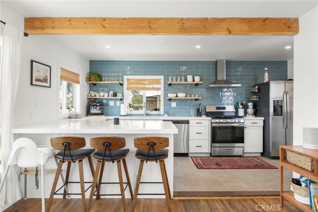 Property Photo: 1204 S G Street CA 93033