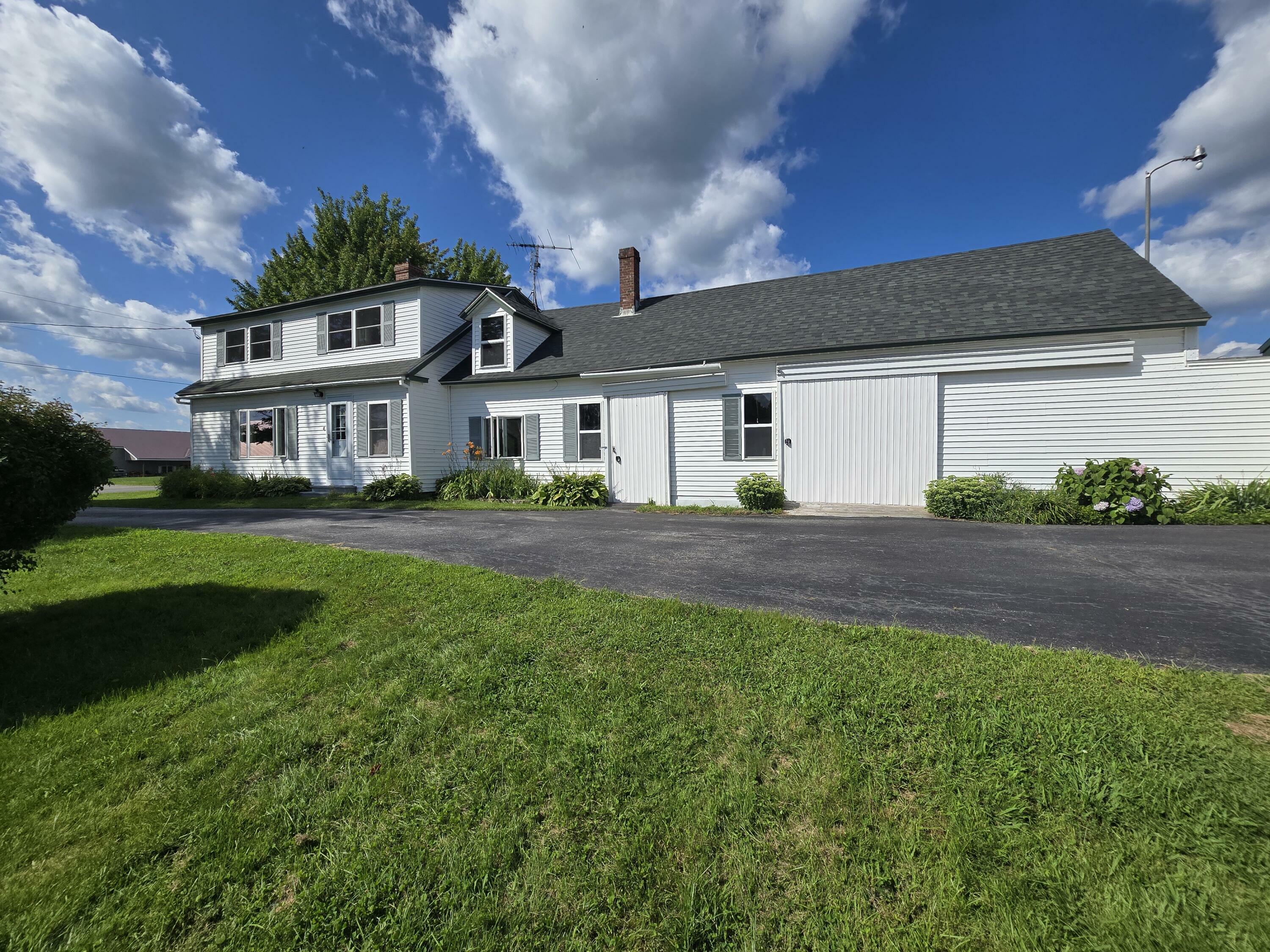 Property Photo: 10 Knox Ridge Road S ME 04986