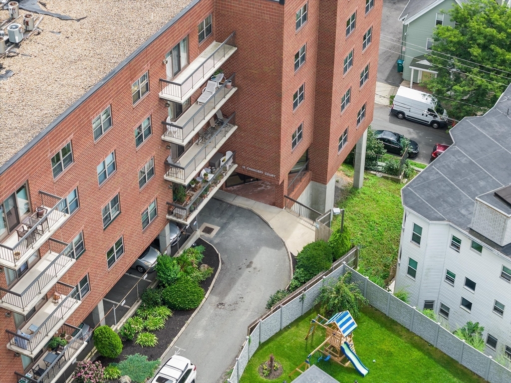 Property Photo: 12 Chancery Ct. Ph10 MA 01902