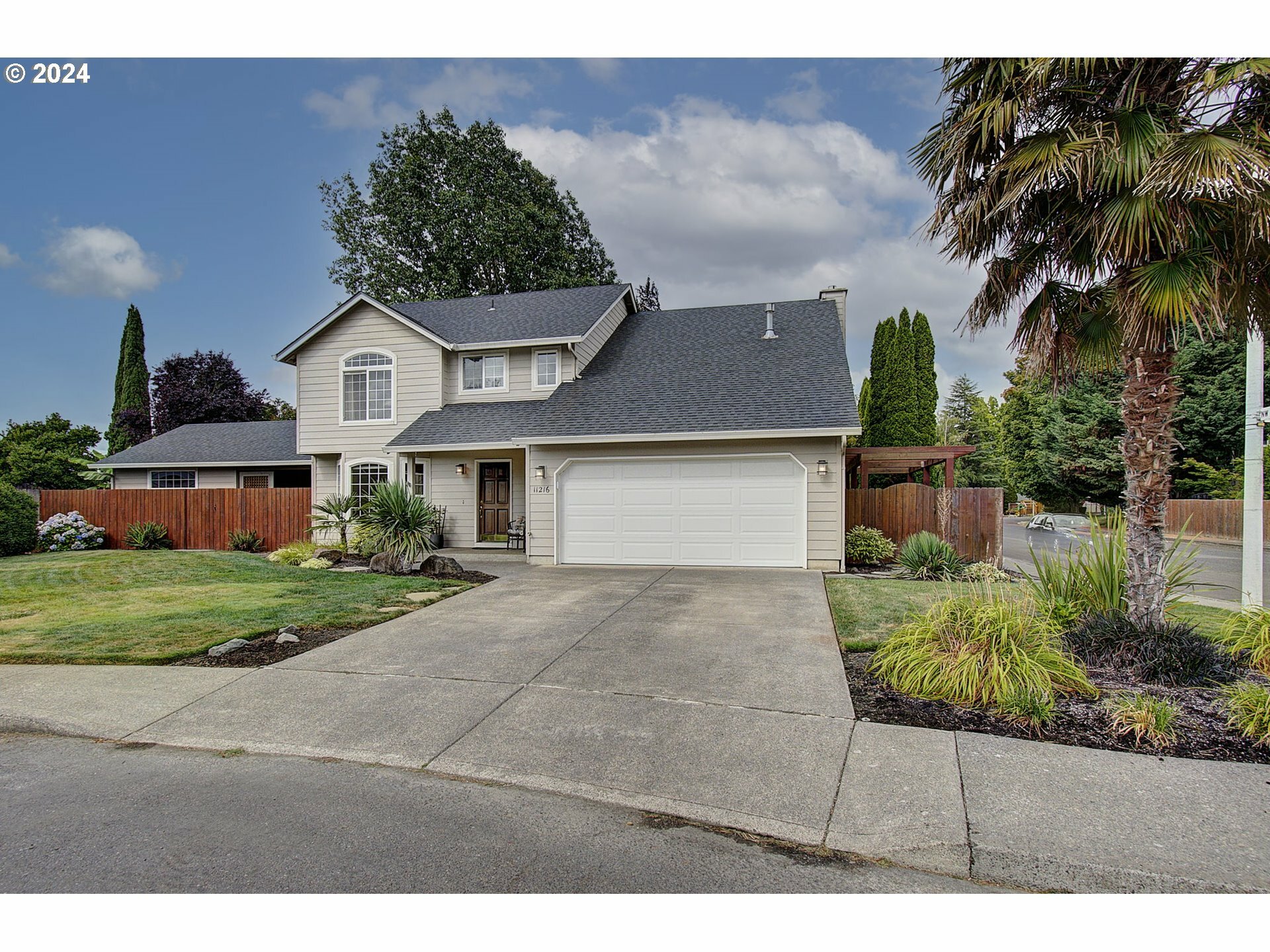 Property Photo:  11216 NW 25th Ct  WA 98685 