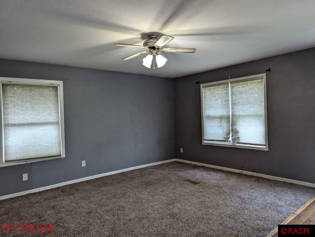 Property Photo:  509 SE Summit Street  MN 56085 