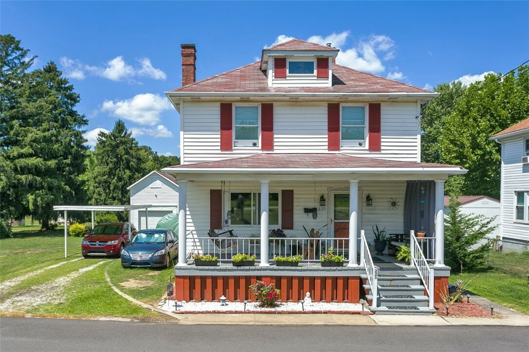 Property Photo: 225 Connellsville St PA 15431