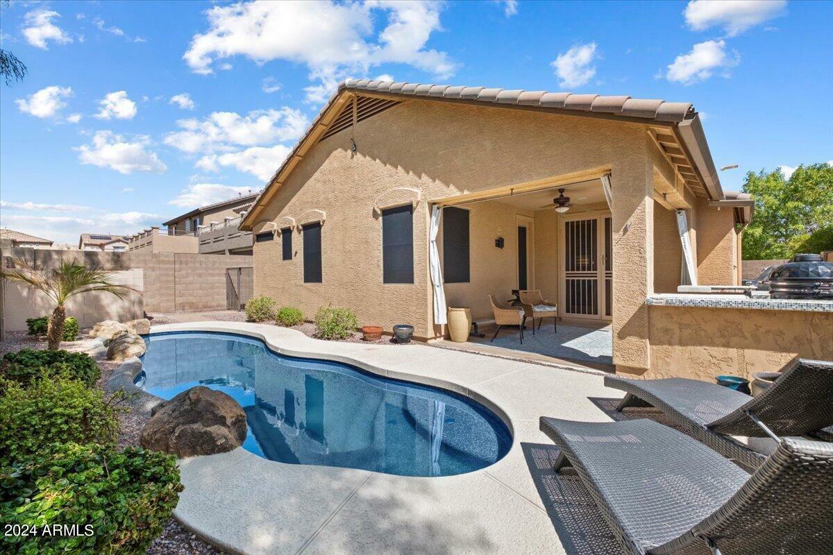Property Photo: 7054 W Eagle Ridge Lane AZ 85383