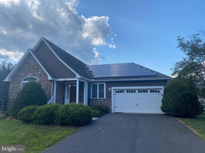 Property Photo:  324 E 6th Street  DE 19973 