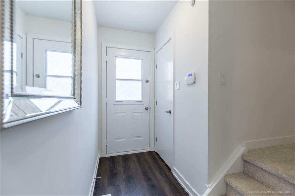 Property Photo:  1444 Upper Ottawa Street 33  ON L8W 1N3 