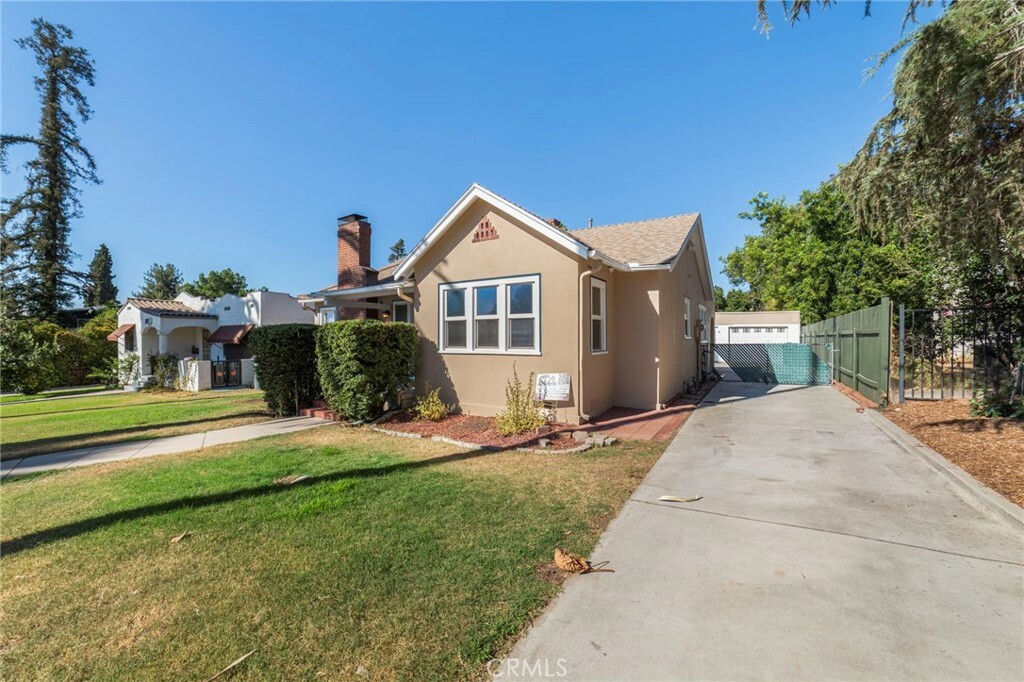 Property Photo: 425 S Center Street CA 92373