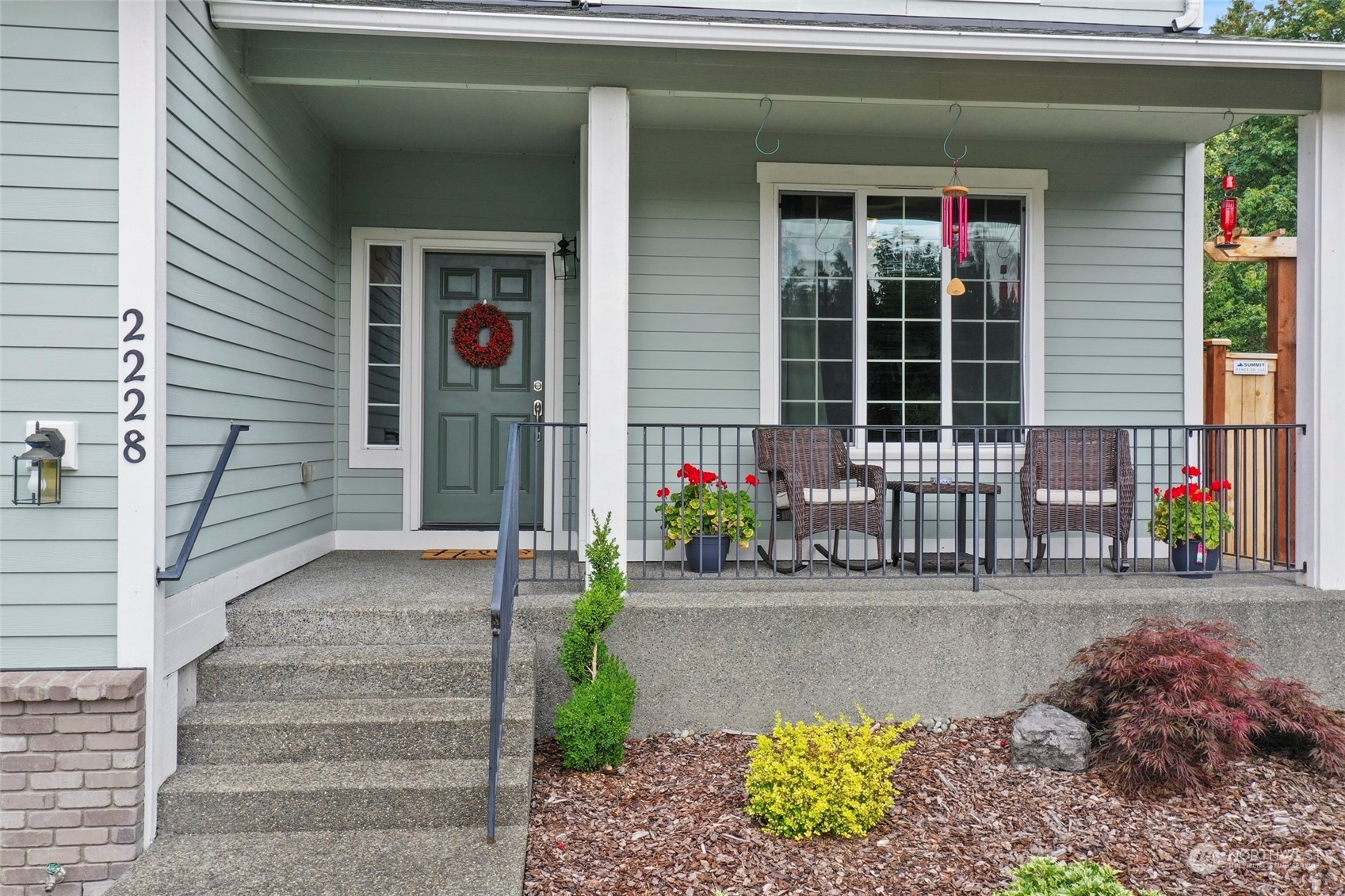 Property Photo:  2228 Crestwood Place NW  WA 98502 