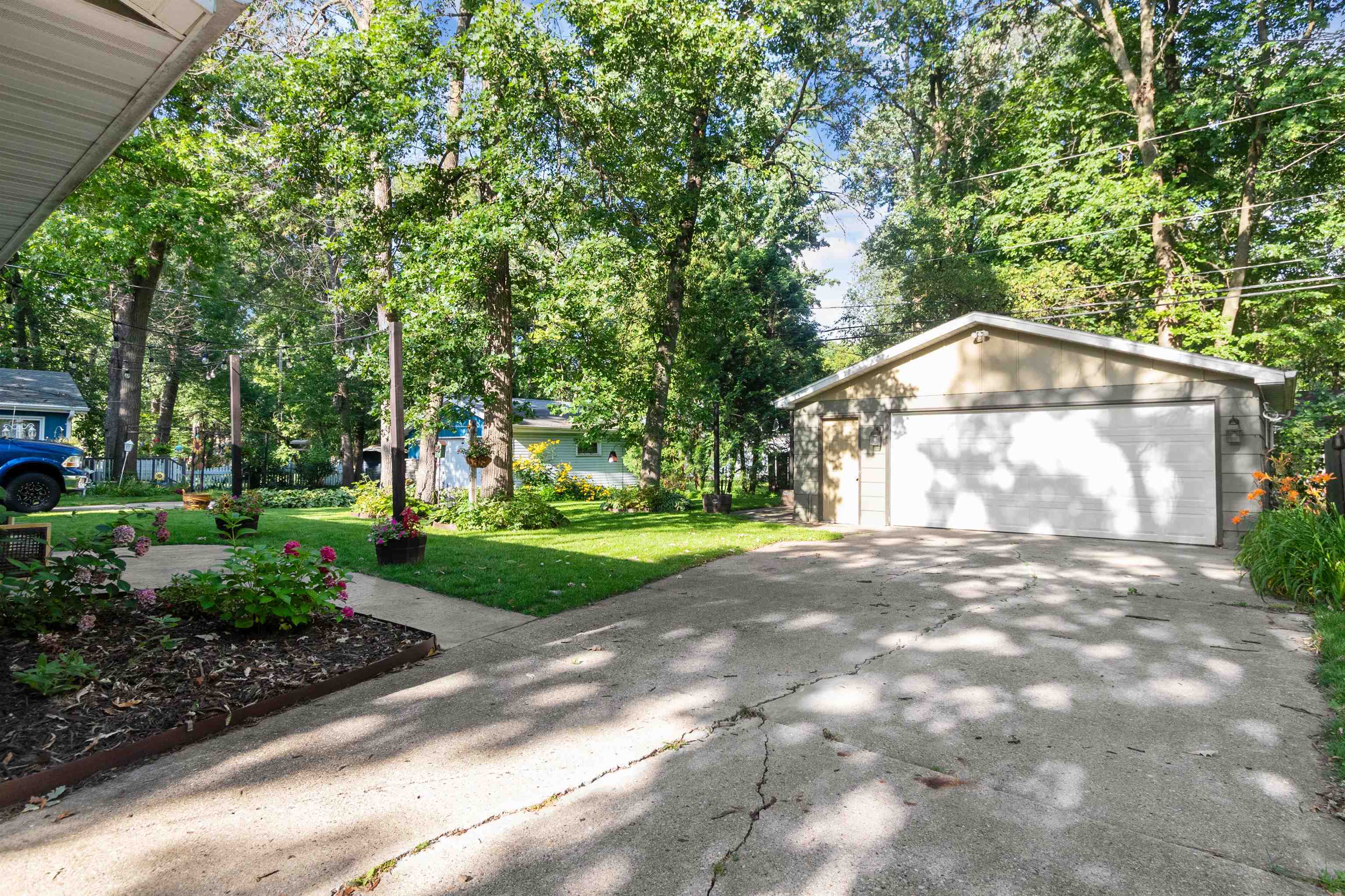 Property Photo:  1500 S Telulah Avenue  WI 54915 