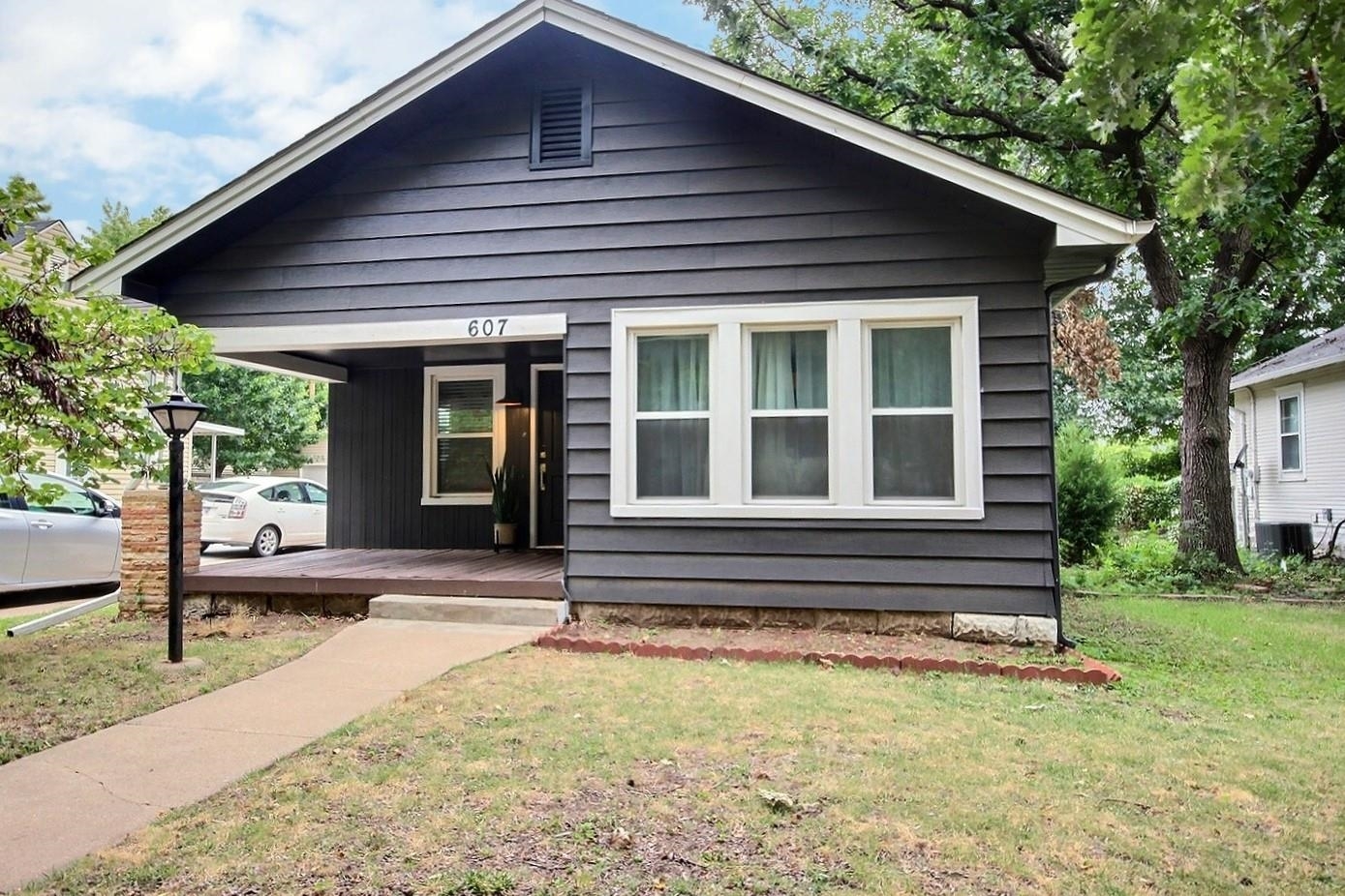 Property Photo:  607 S Holyoke St  KS 67218 