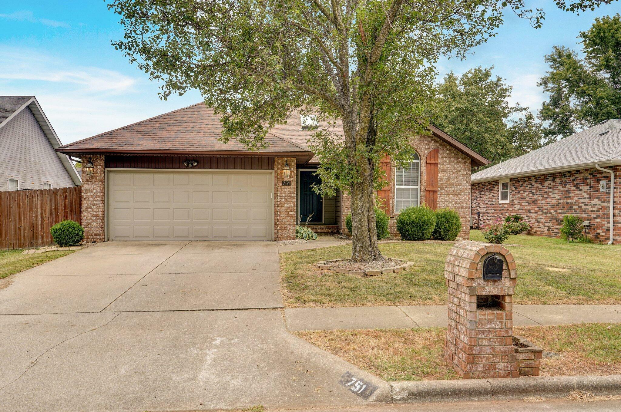 Property Photo: 751 S Duke Avenue MO 65802