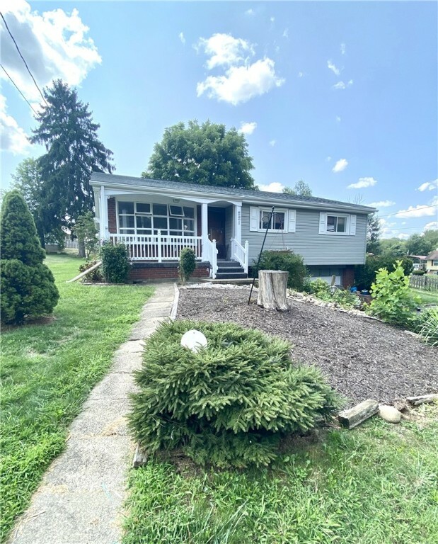 Property Photo:  221 Plainview Street  PA 15012 