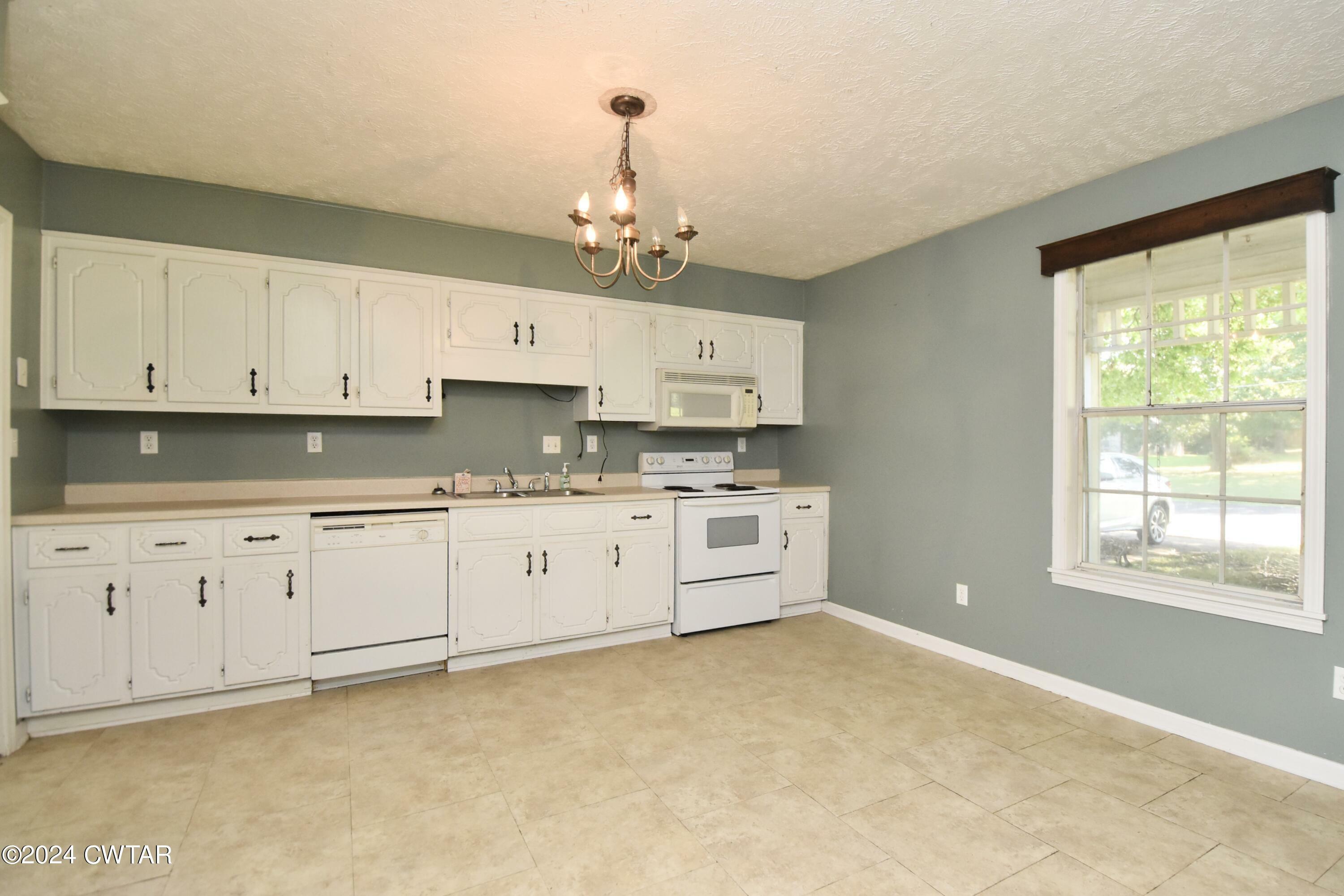 Property Photo:  25 Meadowood Drive  TN 38305 