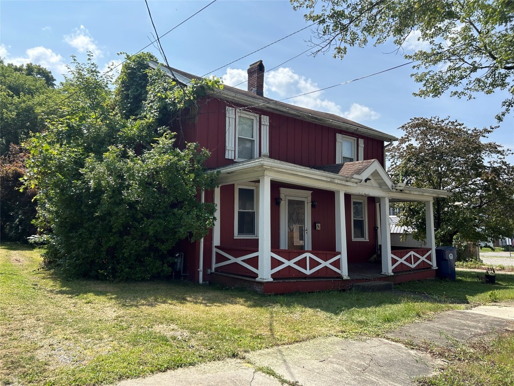 Property Photo: 104 E Pine Street PA 16314