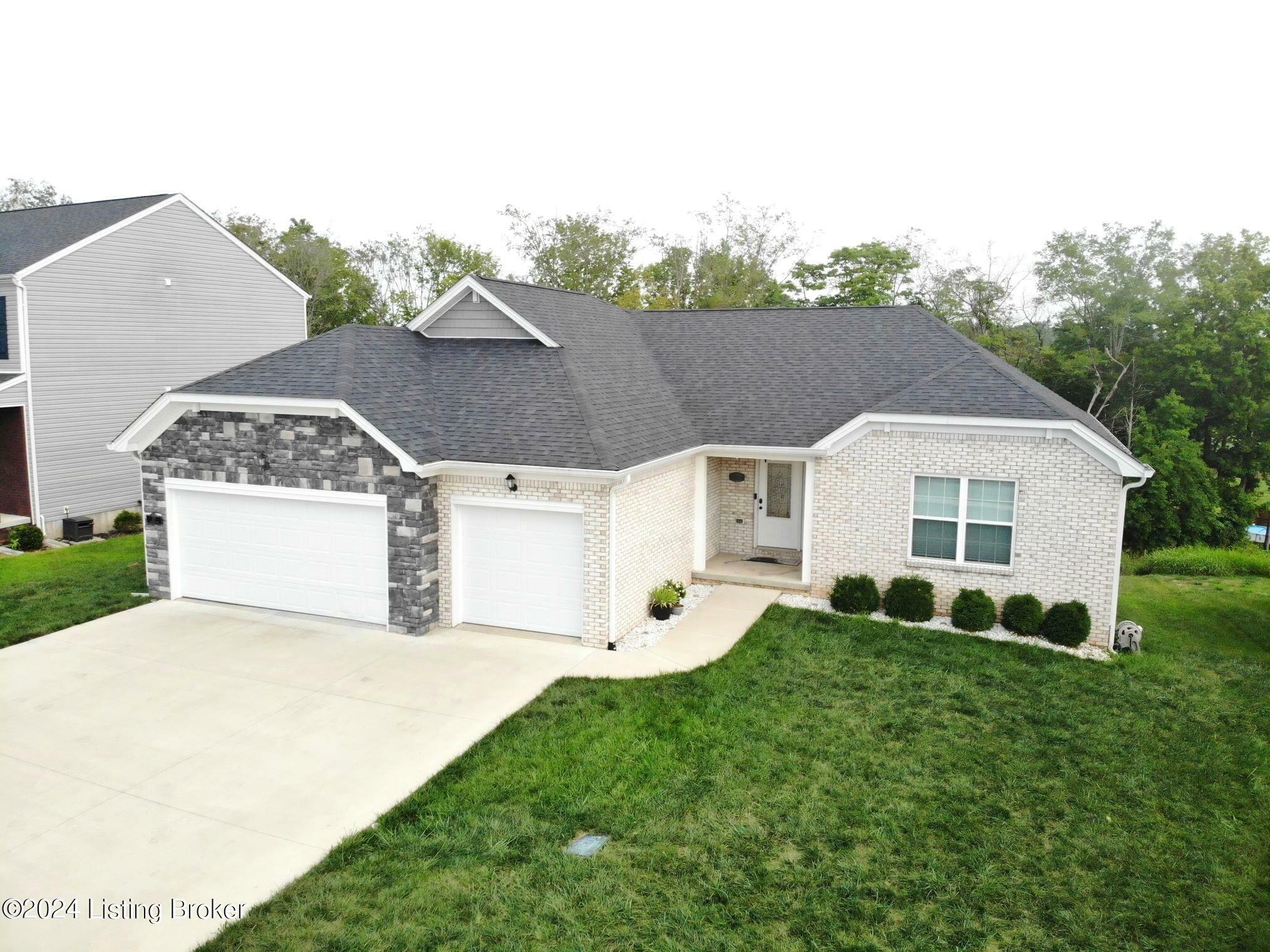 Property Photo:  317 Riesling Way  KY 40175 