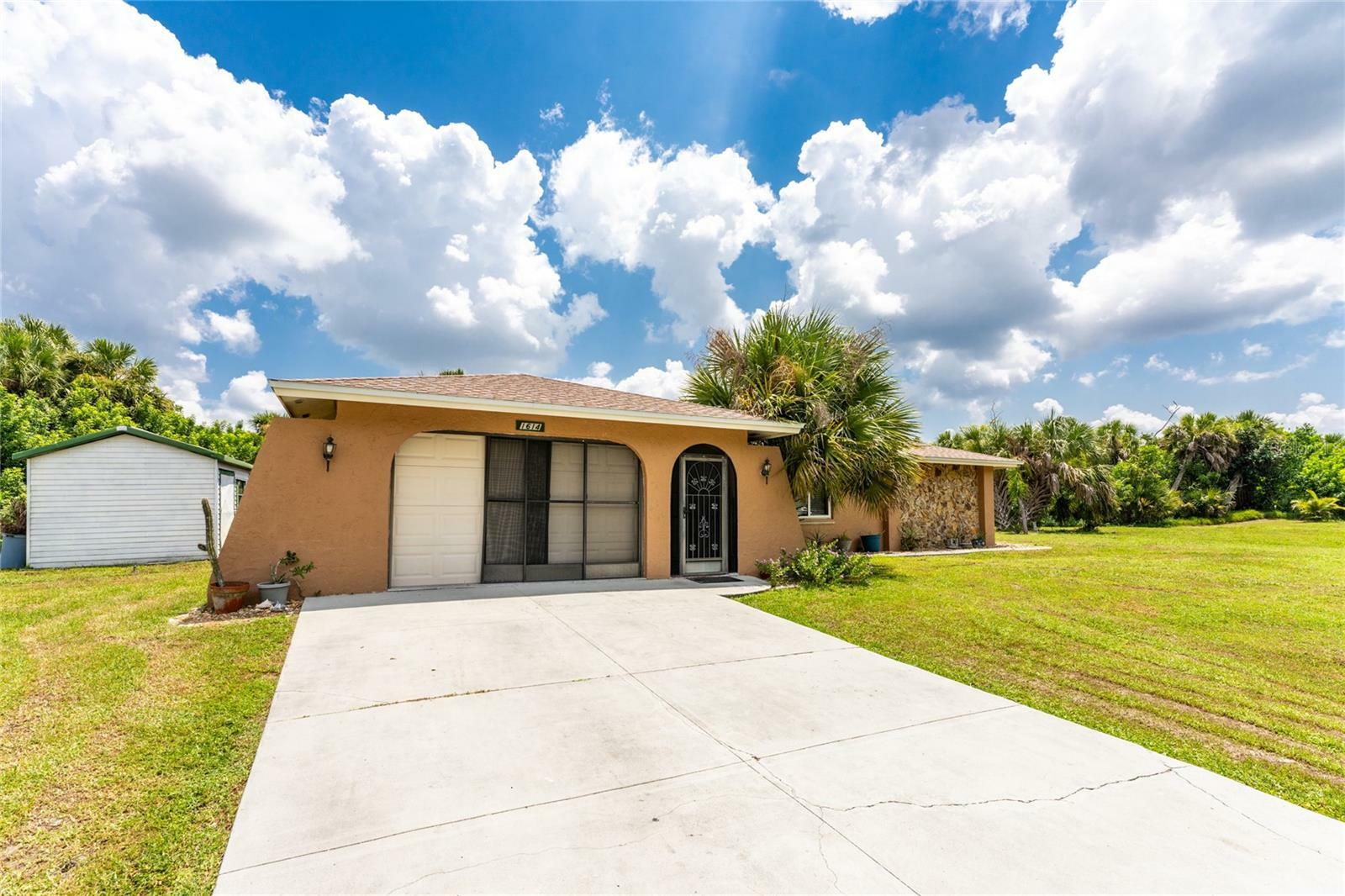 Property Photo:  1614 Viscaya Drive  FL 33952 