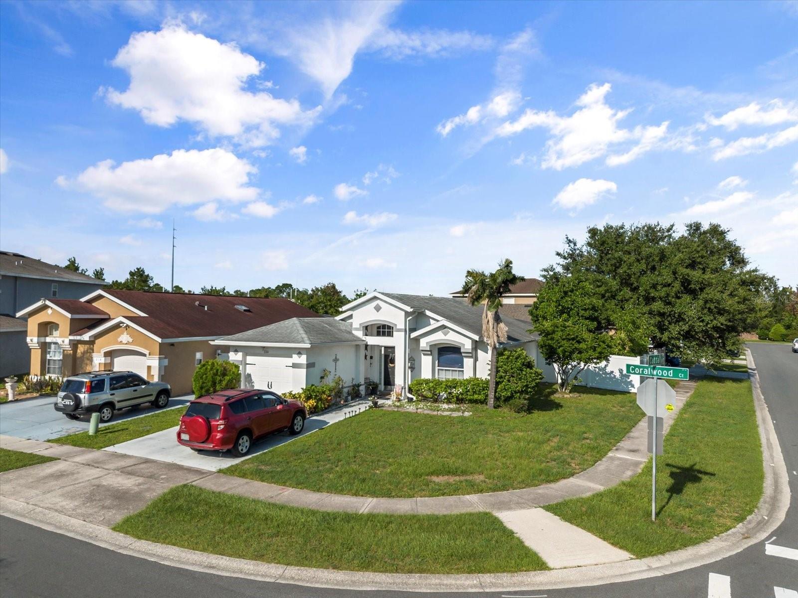 Property Photo: 220 Coralwood Court FL 34743