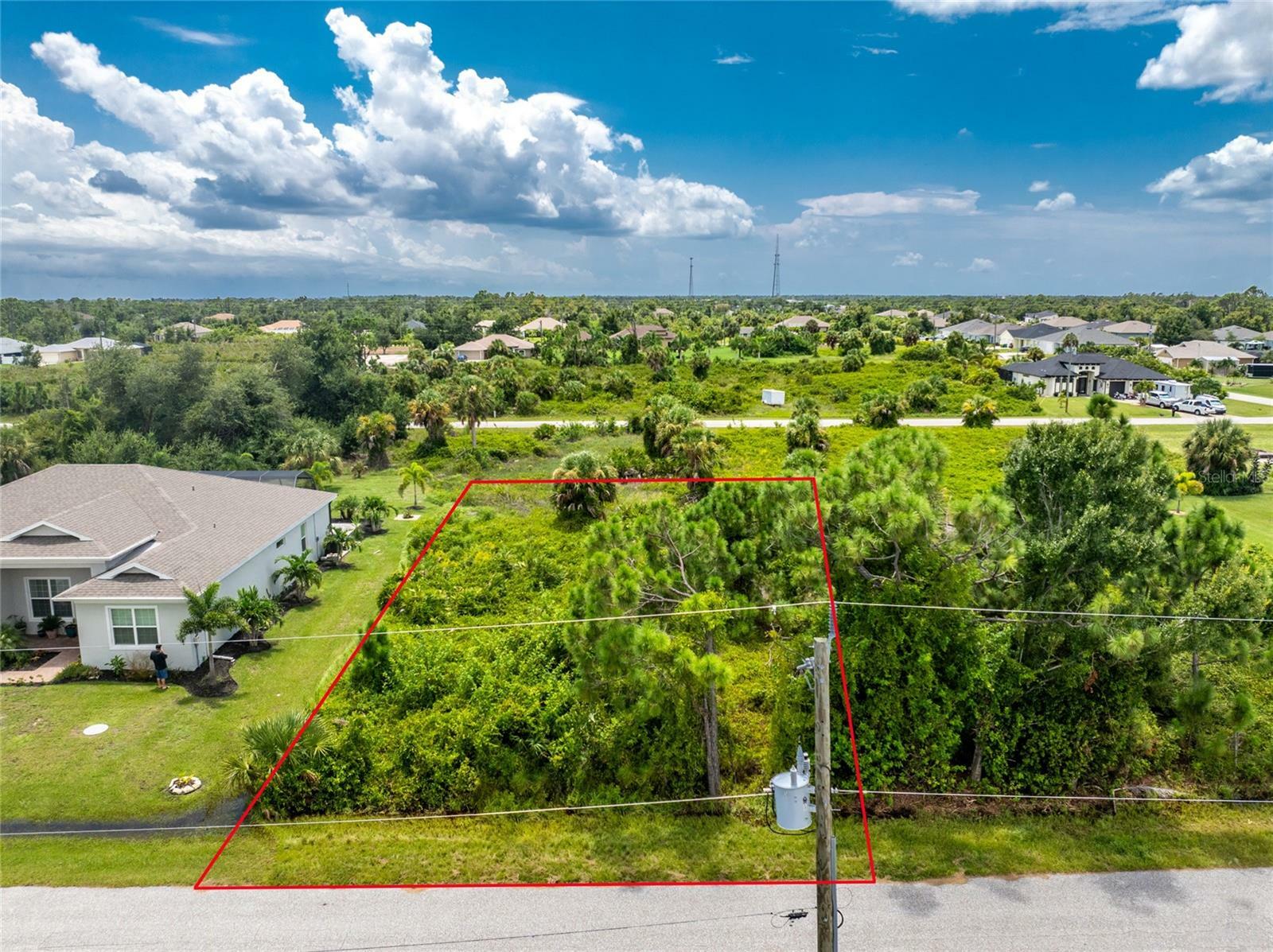 Property Photo:  13325 Gershwin Lane  FL 33981 