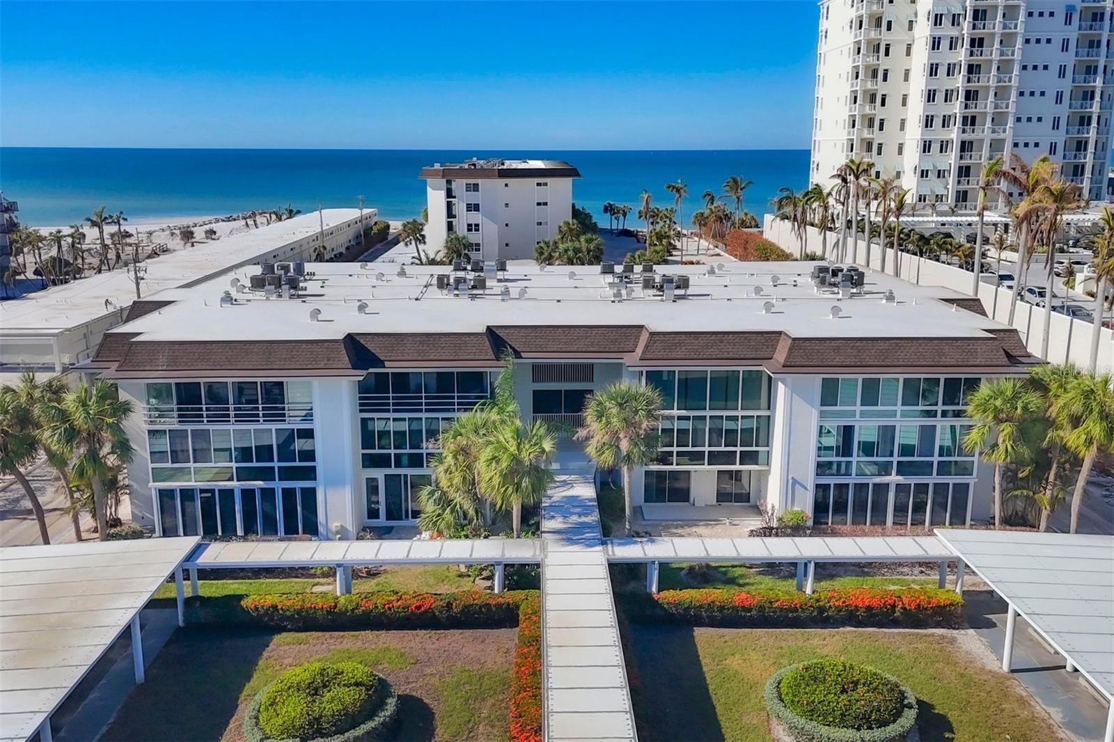 Property Photo: 2100 Benjamin Franklin Drive 105 FL 34236