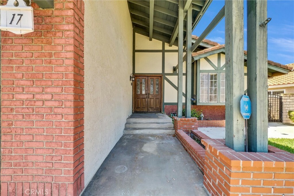 Property Photo:  17 Country Ridge Road  CA 91766 