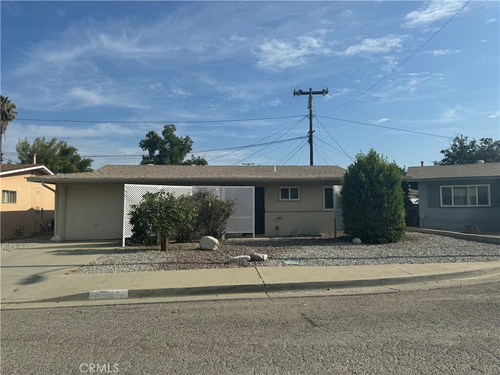 Property Photo:  240 Mary Lane  CA 92543 