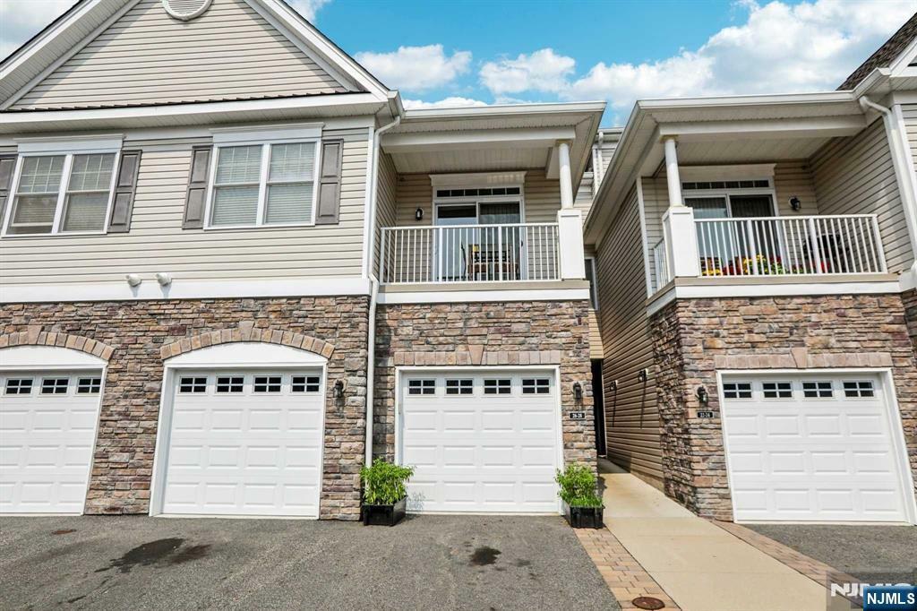 Property Photo: 28 Elston Court 28 NJ 07420