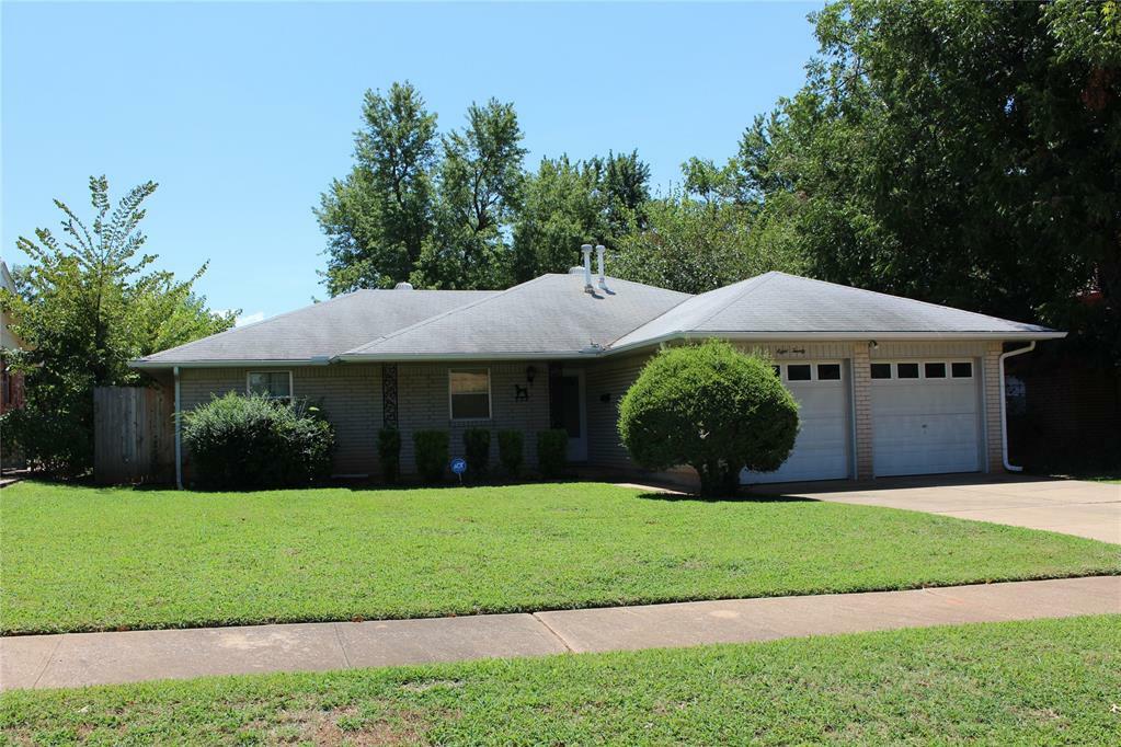 Property Photo: 820 Rolling Meadows Boulevard OK 73110
