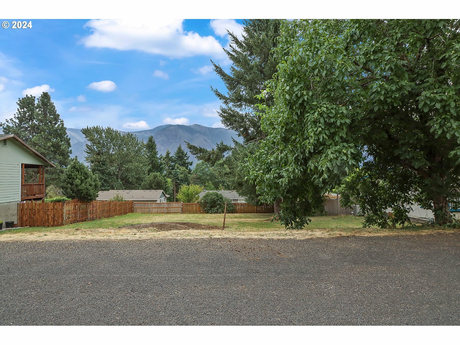 Property Photo:  Juniper St  WA 98610 