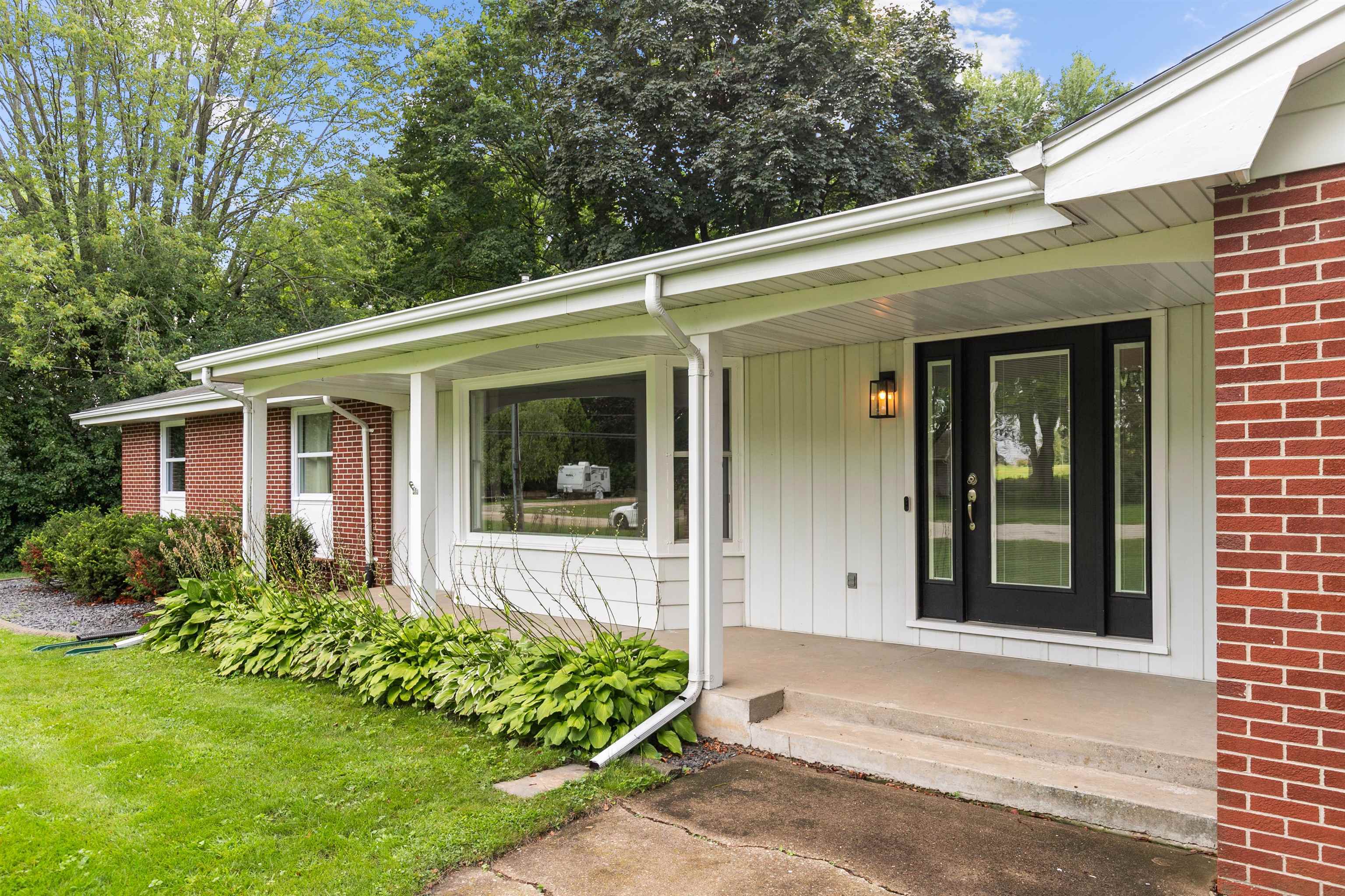 Property Photo:  2228 N Olde Casaloma Drive  WI 54913 