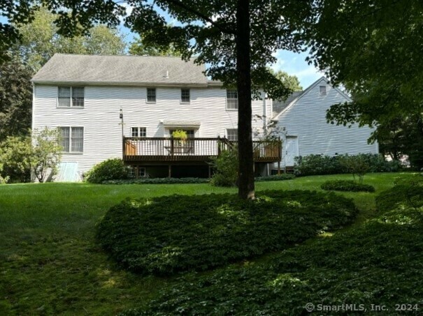 Property Photo:  30 Harvest Court  CT 06410 