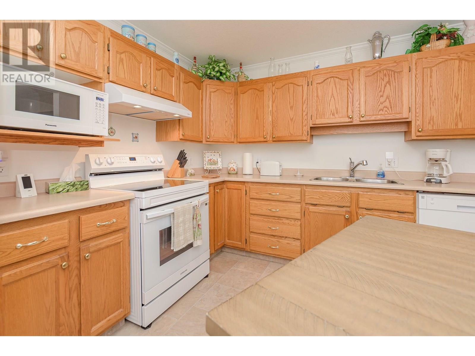 Property Photo: 251 6 Street Southeast 107 BC V1E 1J9