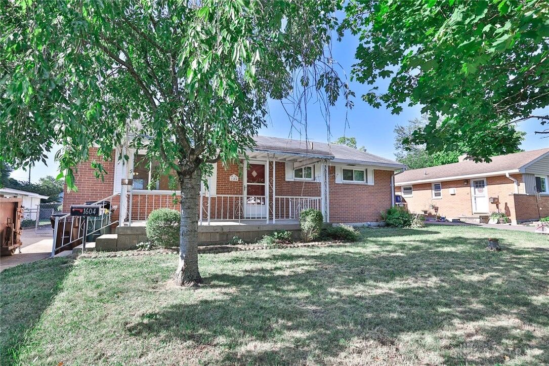 Property Photo: 1604 Kantner Drive OH 45429