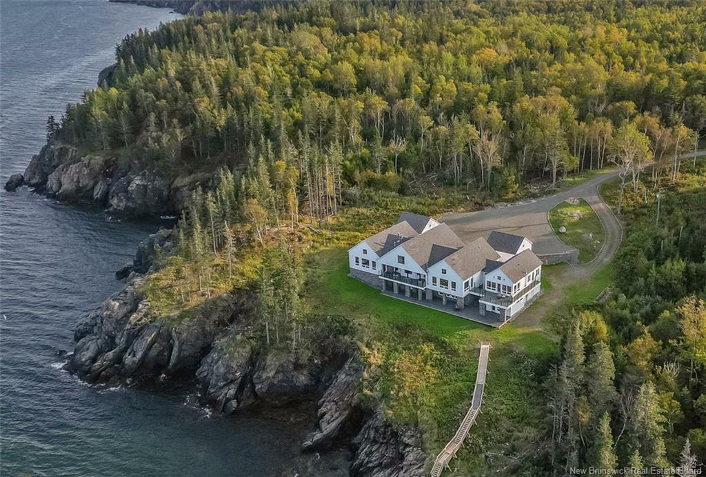 868 Fundy Drive  Wilsons Beach NB E5E 1X5 photo