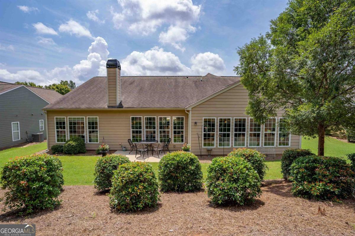 Property Photo:  1131 Water Front Road  GA 30642 