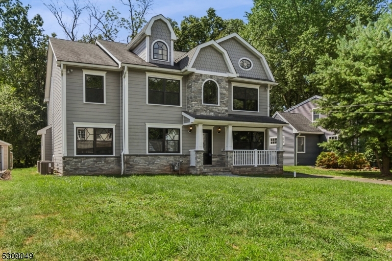 Property Photo:  82 Delmore Ave  NJ 07922 