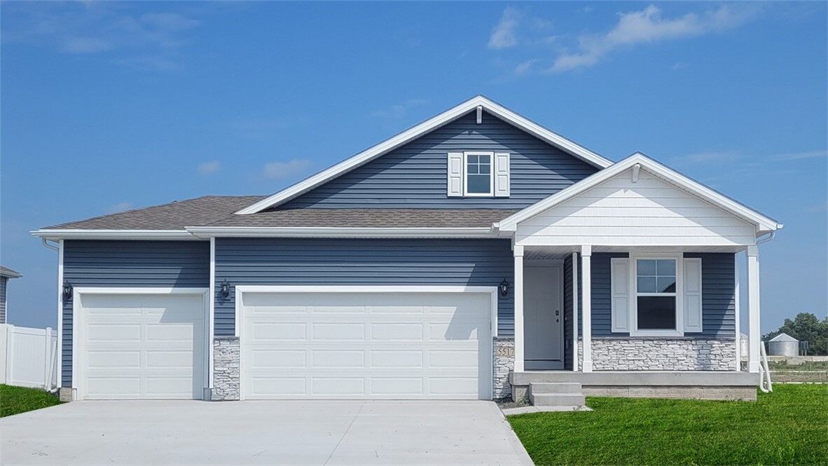 Property Photo:  1315 NE 55th Street  IA 50021 