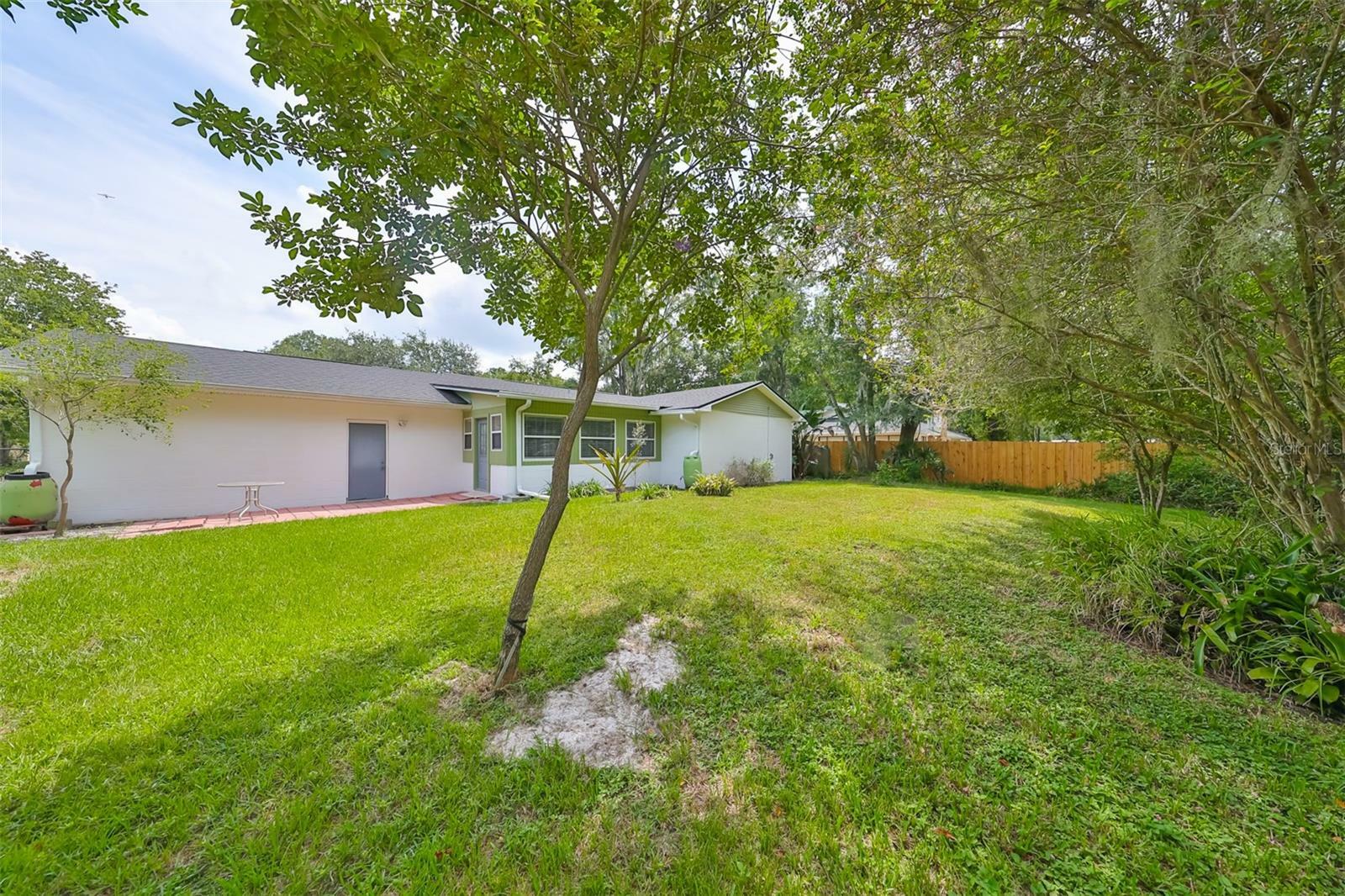 Property Photo:  5029 Greenglen Lane  FL 33811 