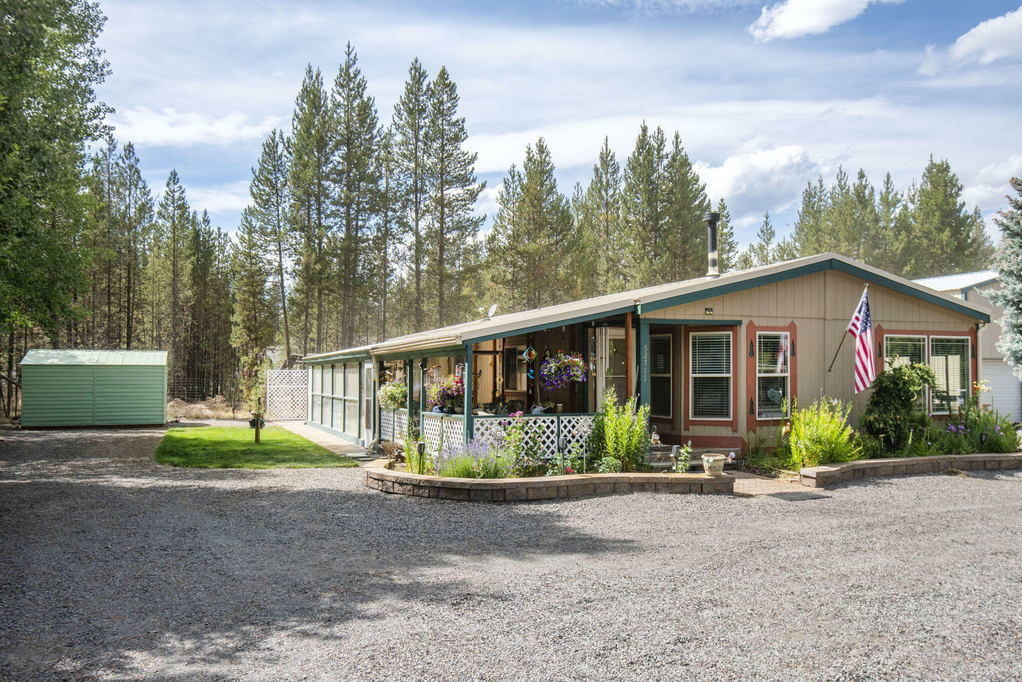 Property Photo: 52711 Meadow Lane OR 97739
