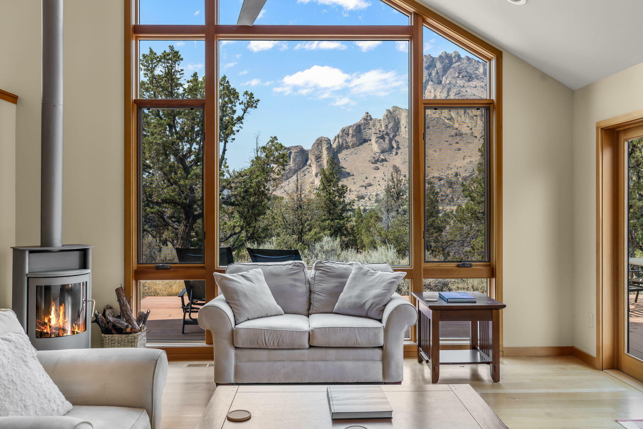 Property Photo:  9210 NE Smith Rock Loop  OR 97760 