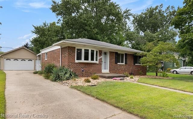 Property Photo:  8845 Houghton Street  MI 48150 