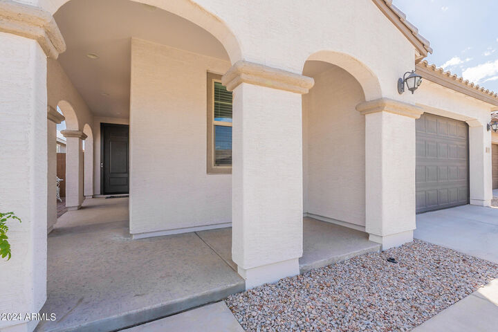 Property Photo:  2559 W Hidalgo Avenue  AZ 85041 