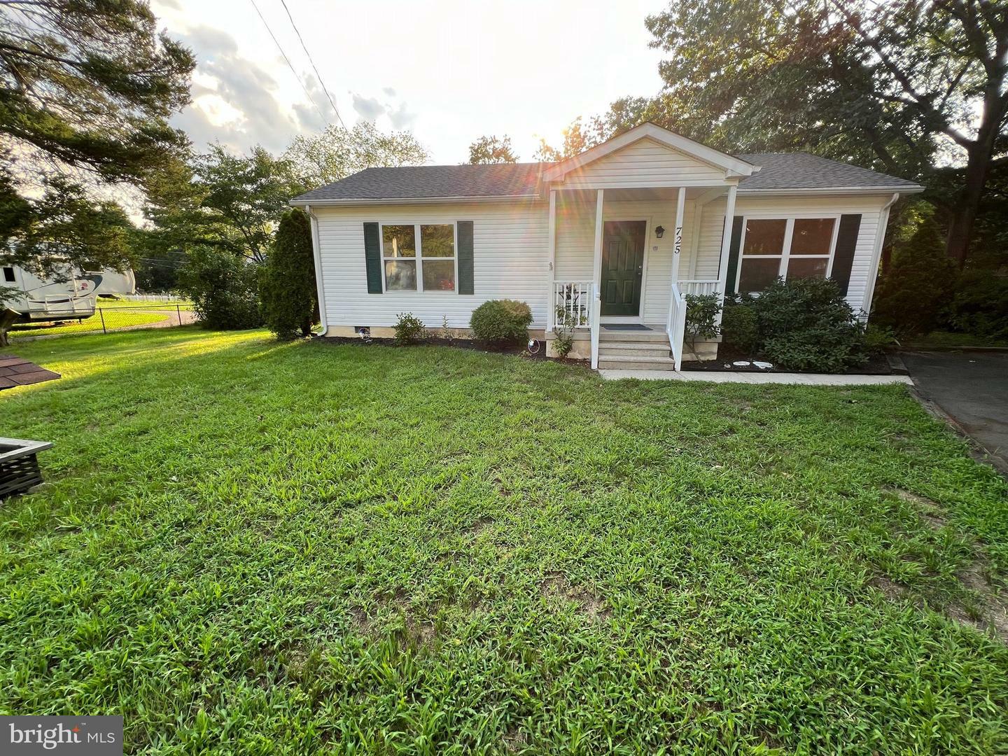 Property Photo:  725 Lenz Avenue  NJ 08088 