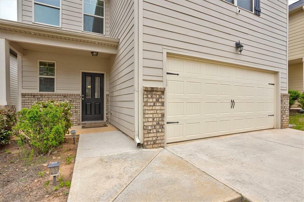 Property Photo:  144 Emporia Loop  GA 30253 