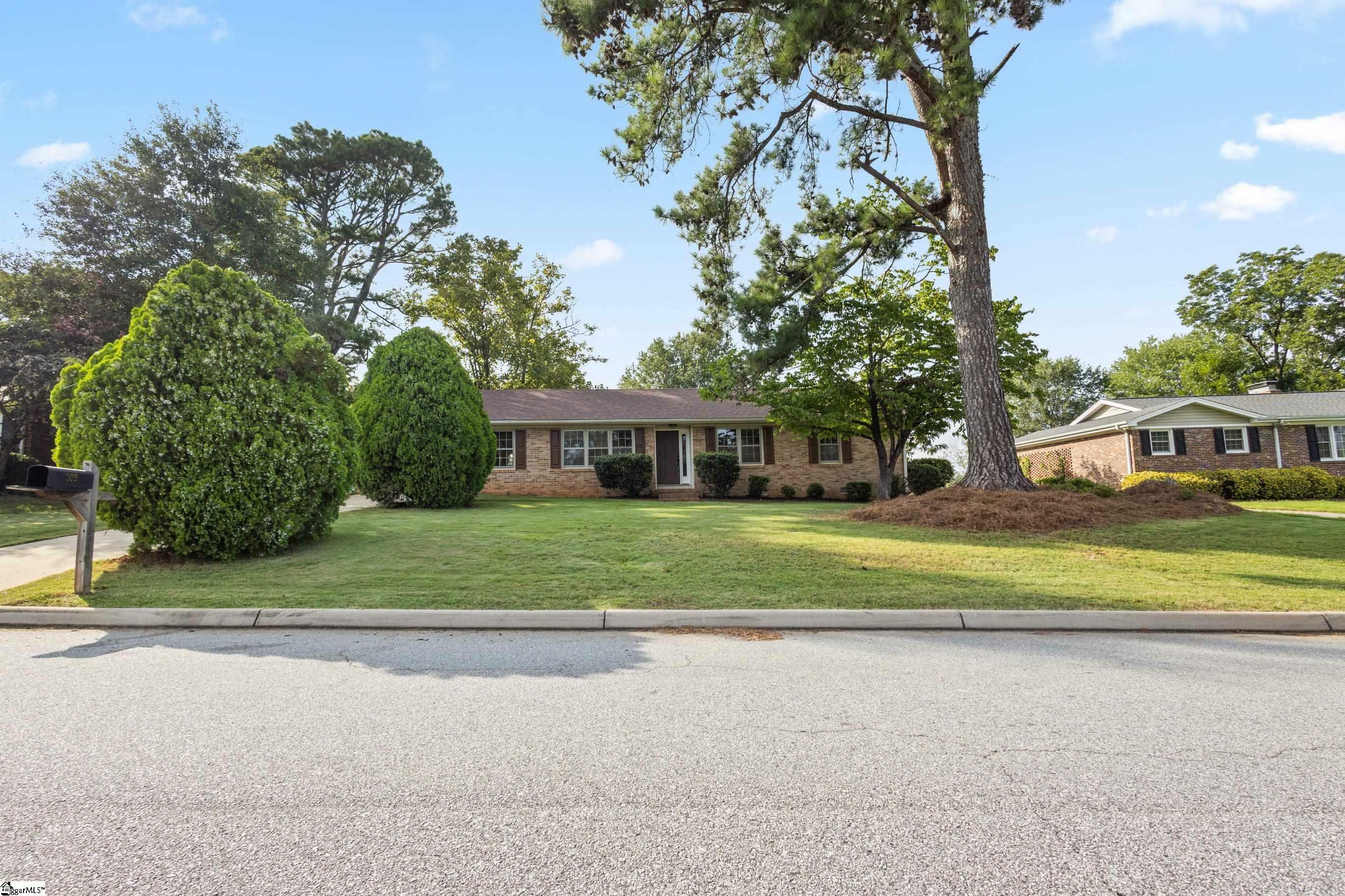 Property Photo:  309 Del Norte Road  SC 29615 