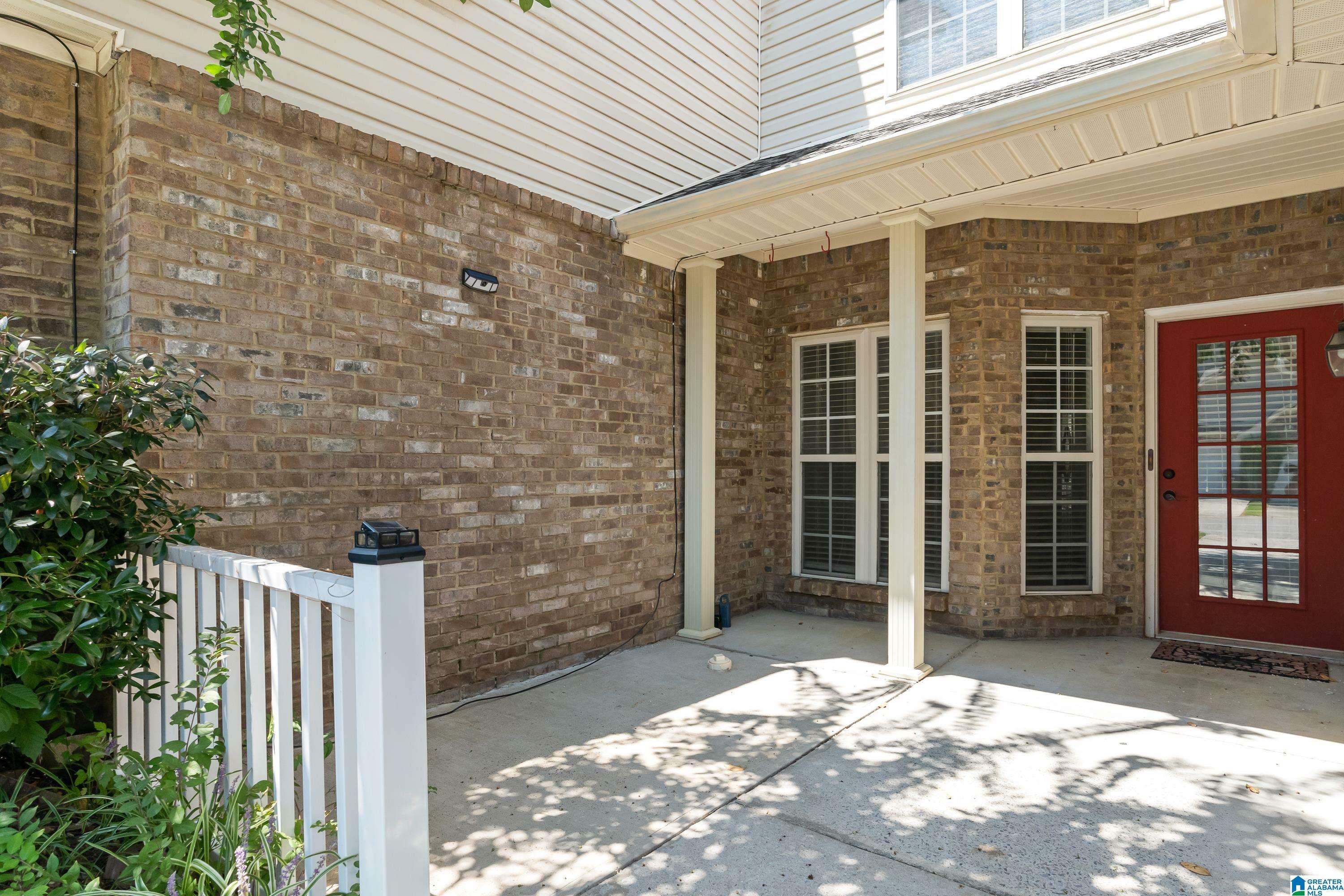 Property Photo:  1332 River Walk Court  AL 35216 