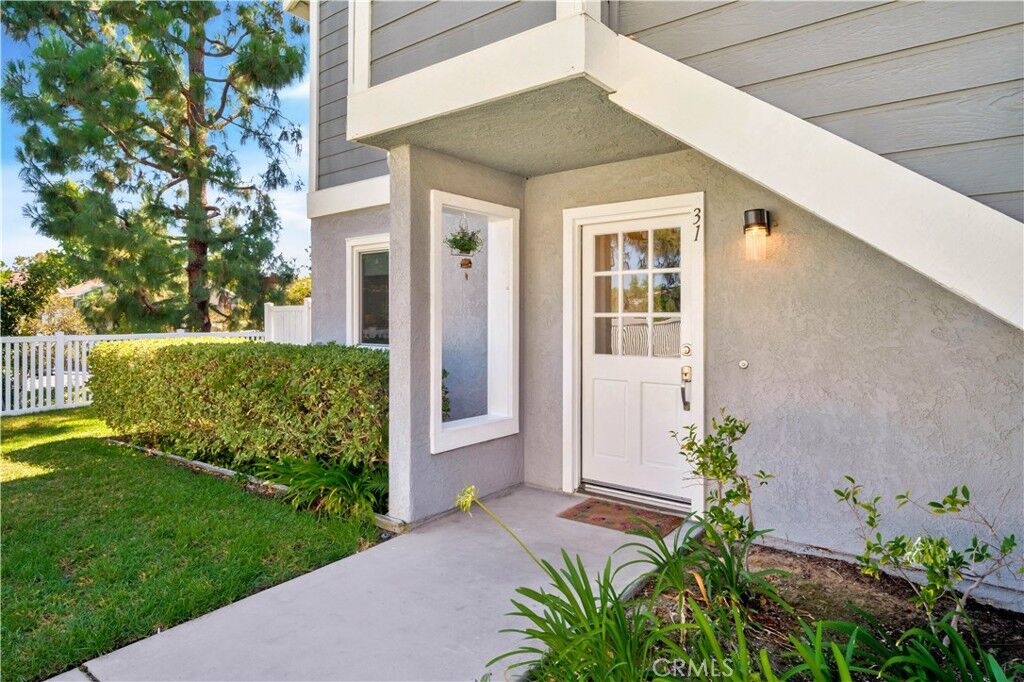 Property Photo: 31 Rambling Lane CA 92656
